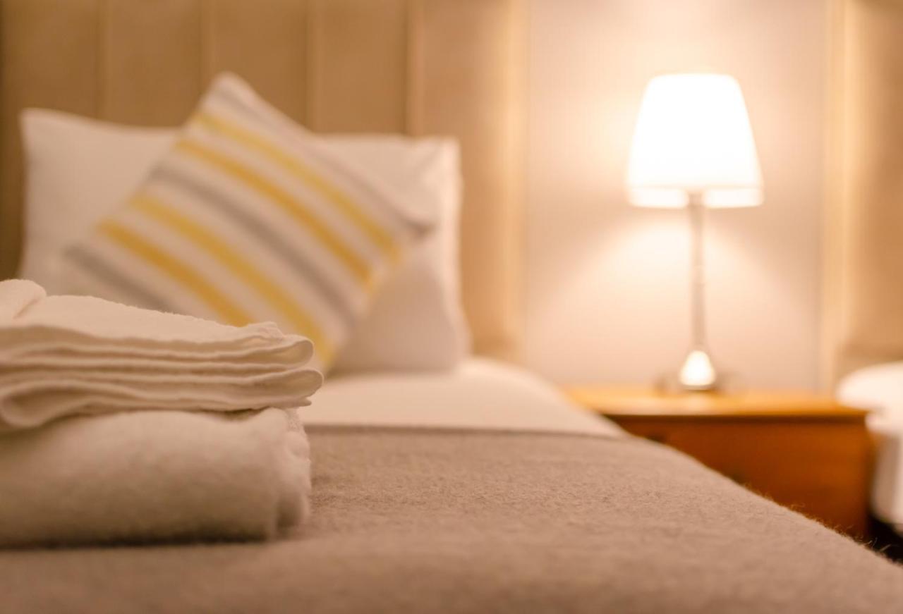 The Alverbank Hotel Gosport Dış mekan fotoğraf